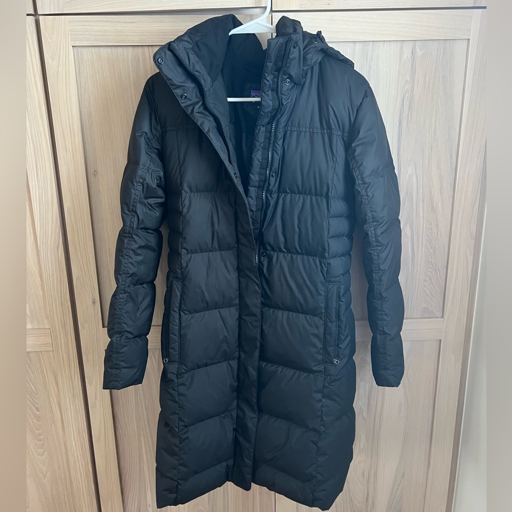 Patagonia- Womens Down With It Parka